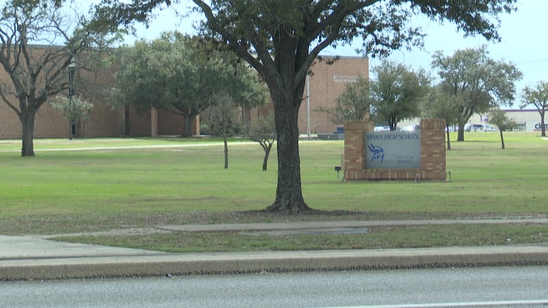 Bryan Police arrest student with gun at Bryan High School