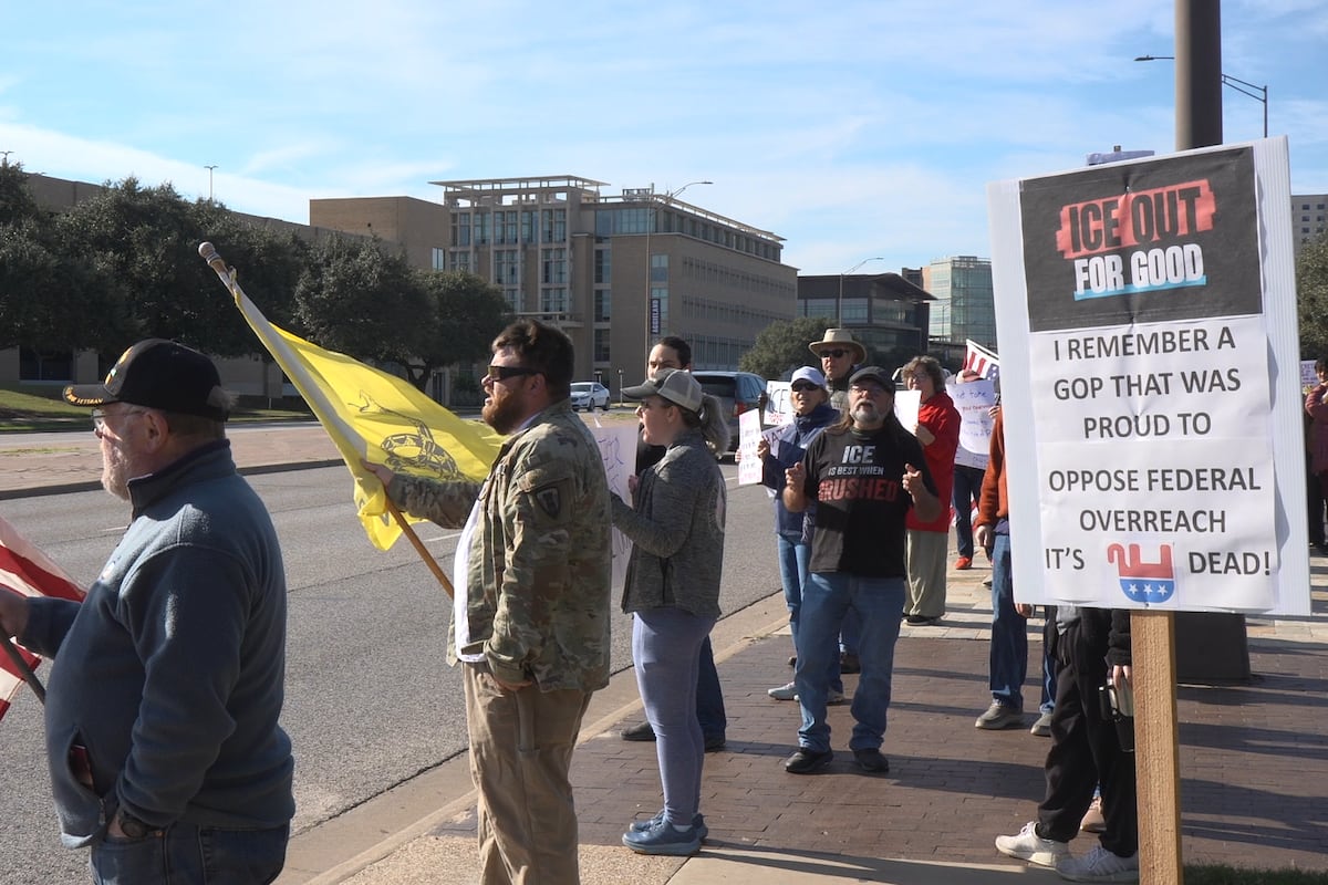 preloaded gallery image