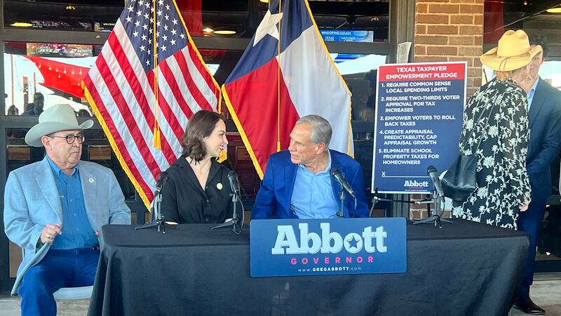 Governor Abbott makes stop in Temple on road to reelection