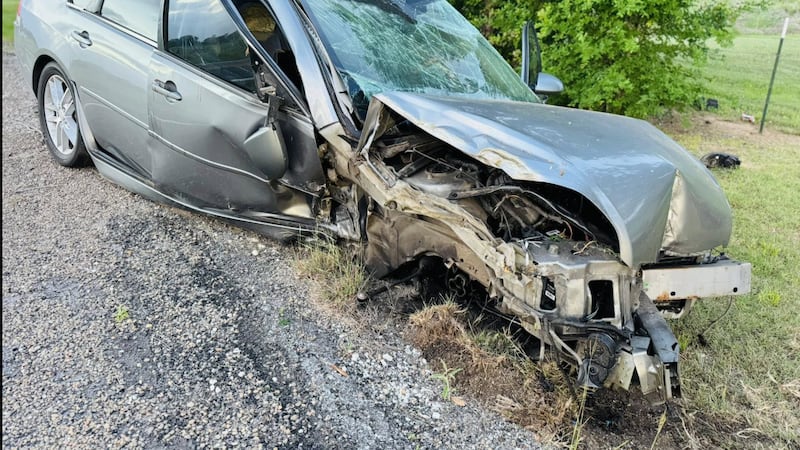 Blood found in crashed car in Bremond, but no driver at scene