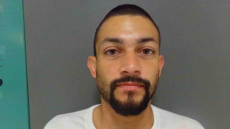 Miguel Alejandro Zuniga, de 31 años, escapó de la oficina del alguacil del condado de Houston...