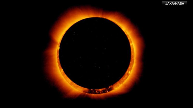 El eclipse solar anular, o anillo de fuego, será visible el 14 de octubre.