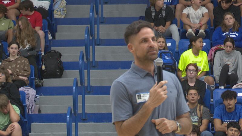 El presentador de KWTX News 10 comparte una historia de adicción y recuperación con...