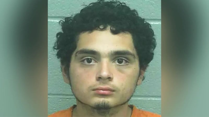 José Gómez III, de 21 años y oriundo de Midland, Texas, fue sentenciado por delitos de odio al...