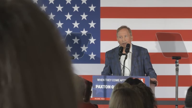 Paxton makes Killeen stop on ‘Come and Take It’ bus tour