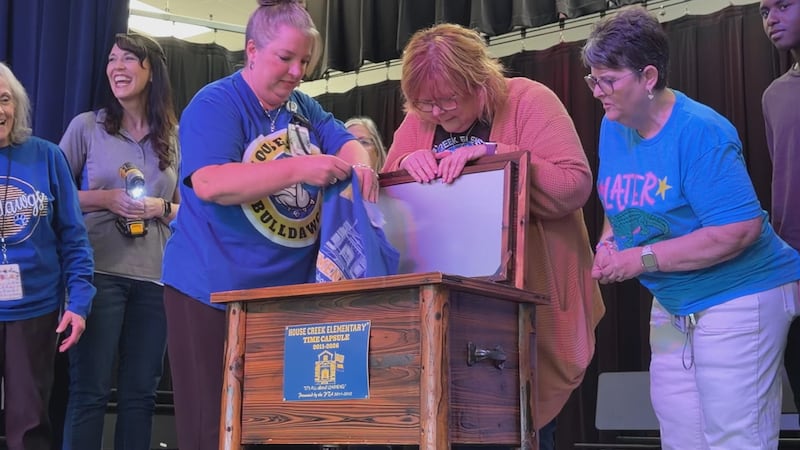 Copperas Cove elementary students get a glimpse into the past after opening 15-year-old time...