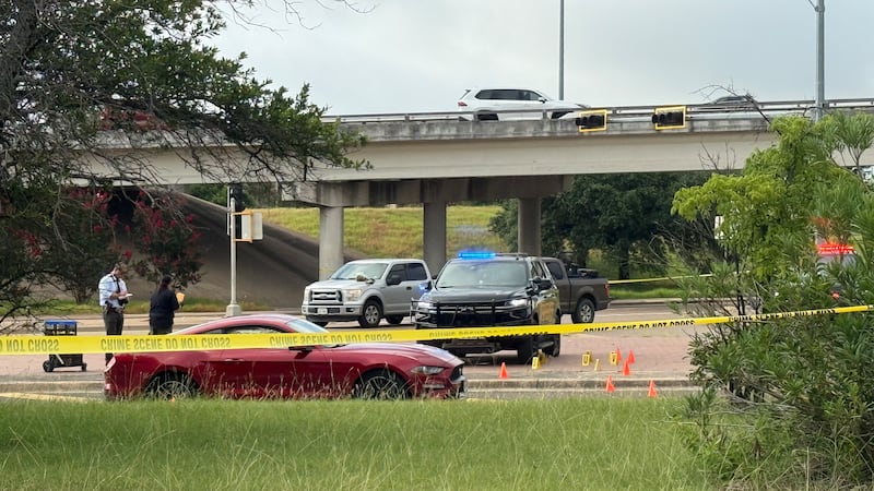 El jueves 26 de junio, alrededor de las 2:50 a. m., un agente del condado de Bell intentó...