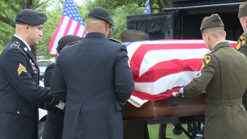 Lt. Wayne Dyer fue asesinado por soldados del enemigo durante la guerra el 20 de mayo de 1944....