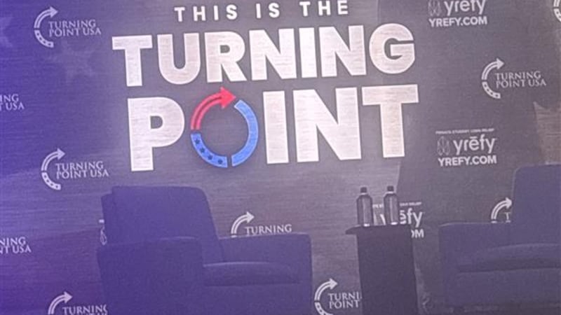 Conservative speakers address Baylor students at restricted event