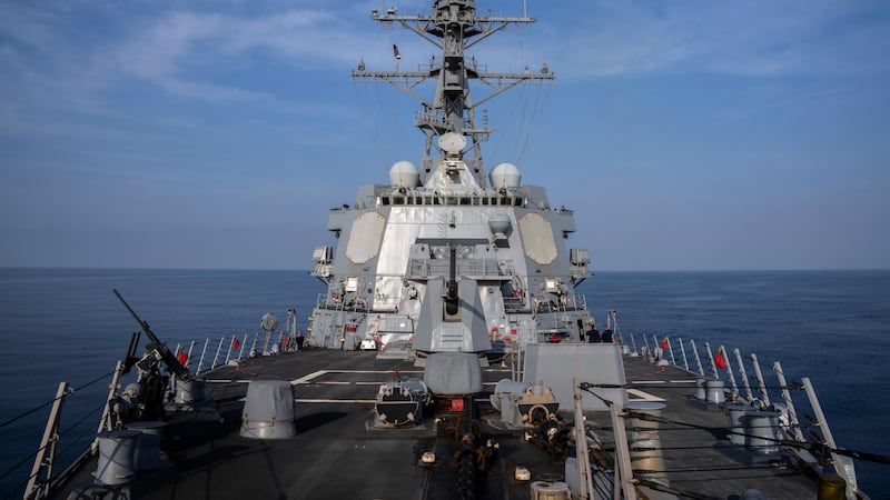 Vista del destructor U.S.S. Gravely (DDG 107), el 13 de febrero de 2024. (AP Foto/Bernat...