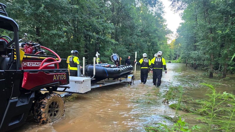 Teen found dead after floodwater search near Magnolia