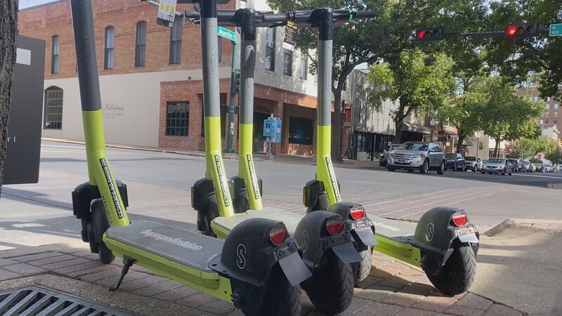 La ciudad de Waco lanza un nuevo programa de scooters en el centro de la ciudad.