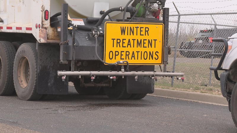 Laredo officials monitor freezing conditions amid temperature swings