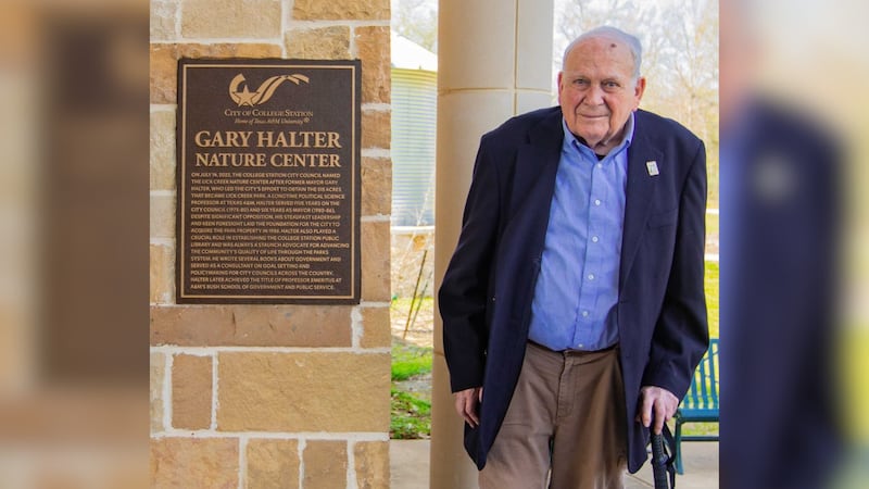 Halter died Saturday at 84.