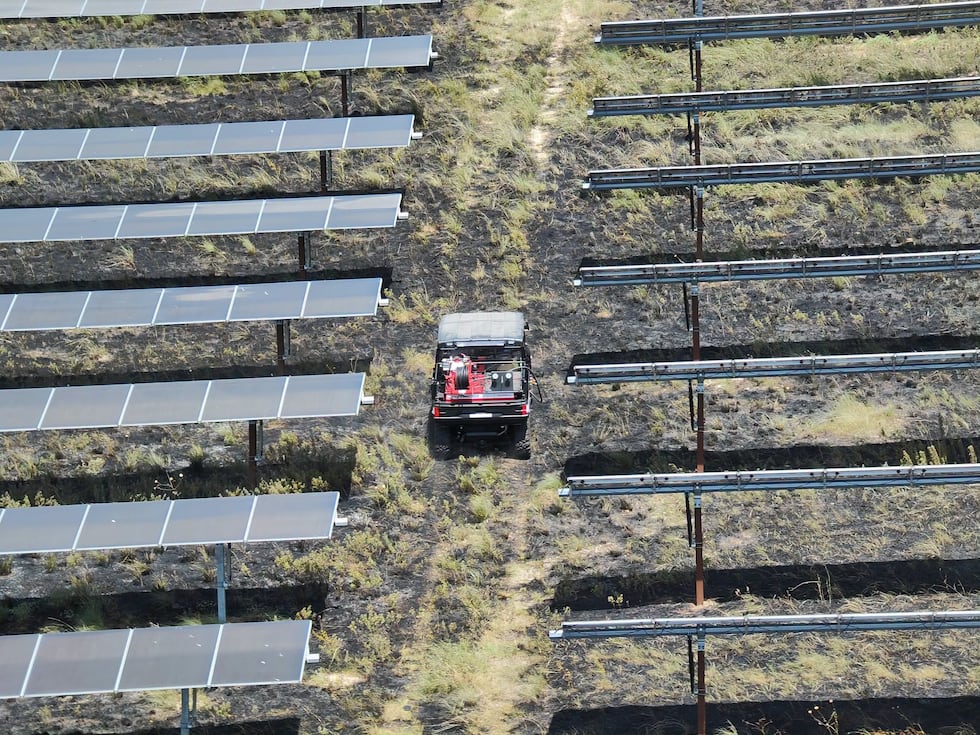 Un incendio de pastizal de 17 acres cerca de Itasca moviliza la respuesta de varias agencias...