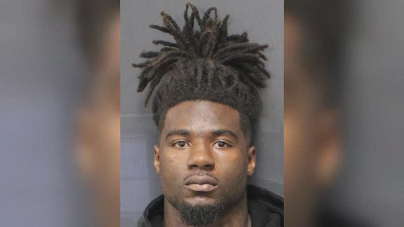 Former Texas A&M RB Le’Veon Moss arrested after 2-year-old son accidentally shoots himself