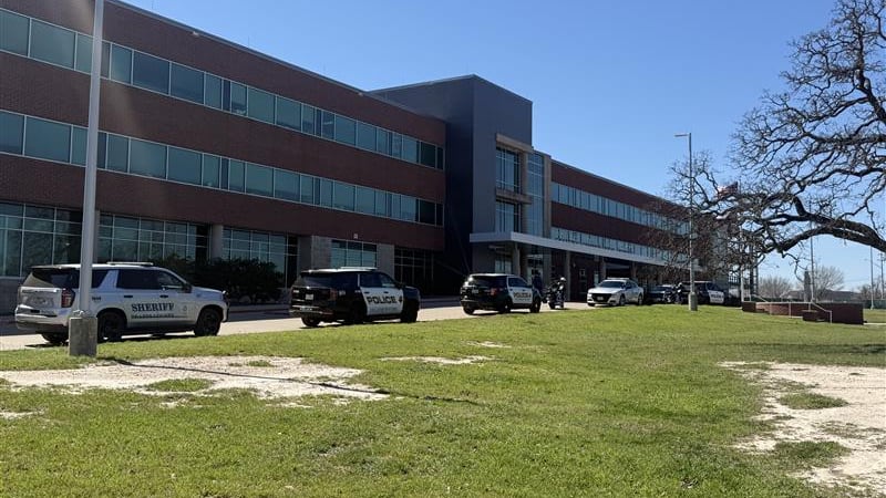 Heavy law enforcement presence reported at College Station High School