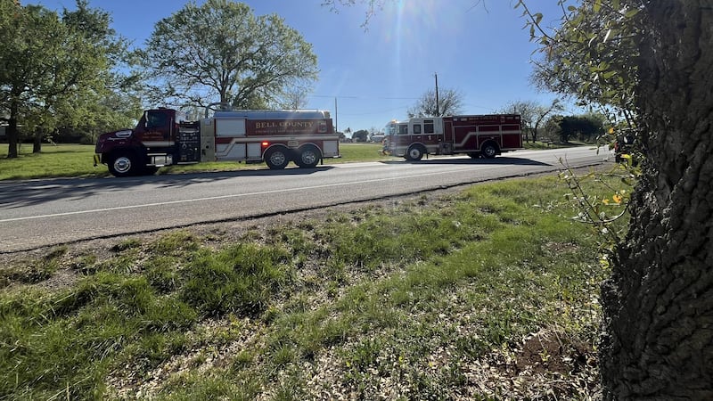 Major crash closes FM 2484 west of Salado