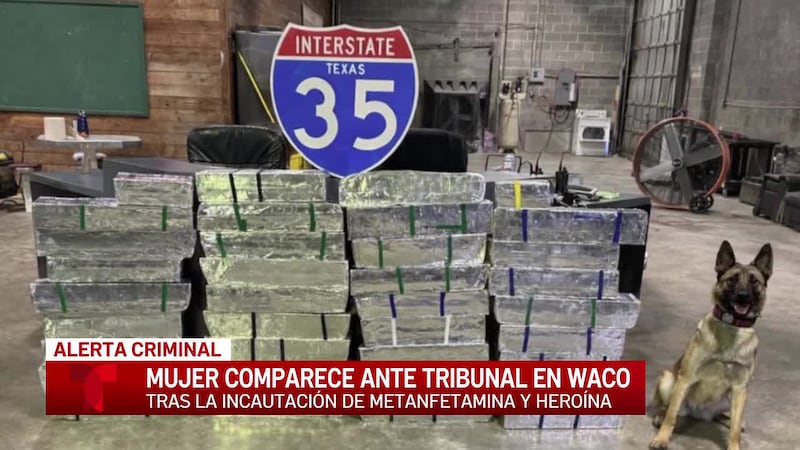 Una mujer enfrenta un cargo federal por drogas después de que la policía estatal encontrara...