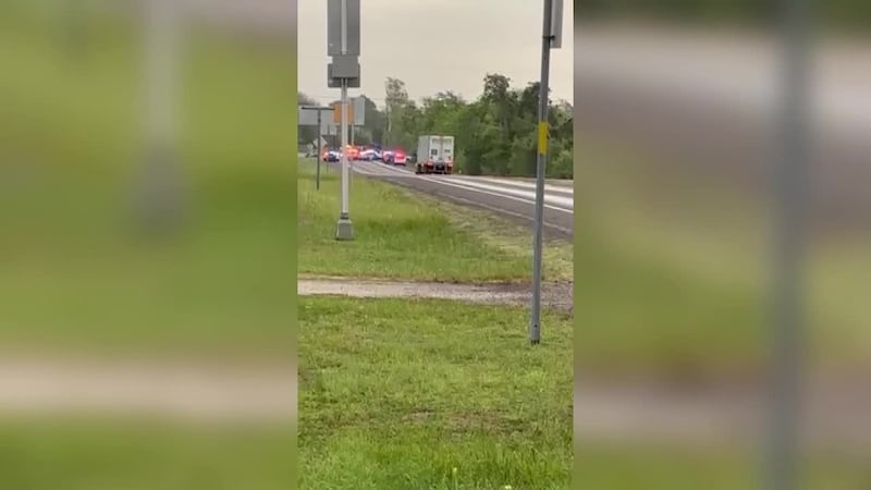 Una persona muere en un accidente de 3 vehículos entre Anderson y Navasota