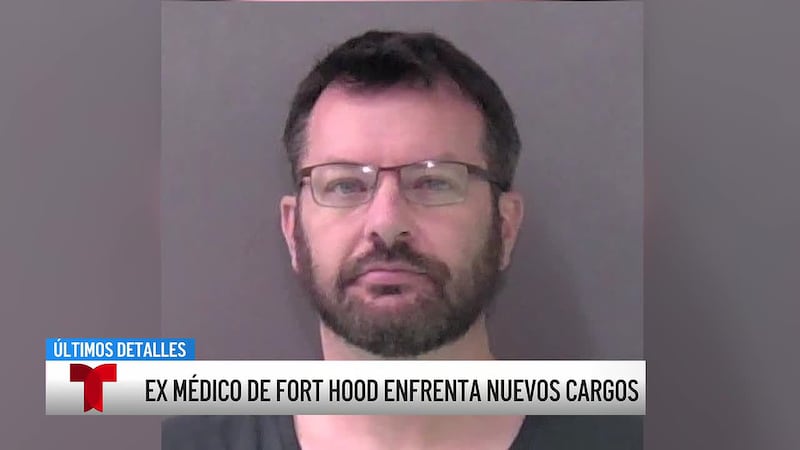 El comandante Blaine McGraw, de Fort Hood, se enfrenta a nuevos cargos, entre ellos uno por...