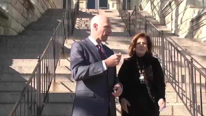 FALLO FINAL: Jueza de Waco que se negó a oficiar bodas del mismo sexo, recibe 640 mil dólares