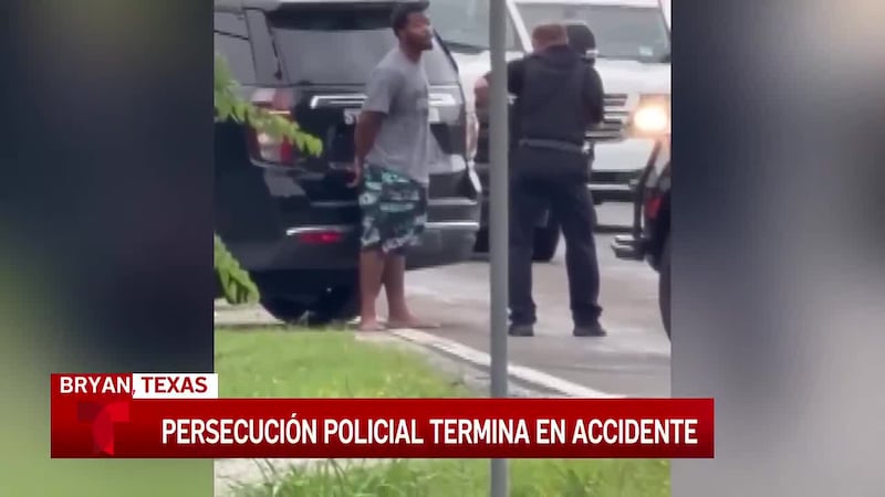 Persecución termina en choque con vuelco en Bryan