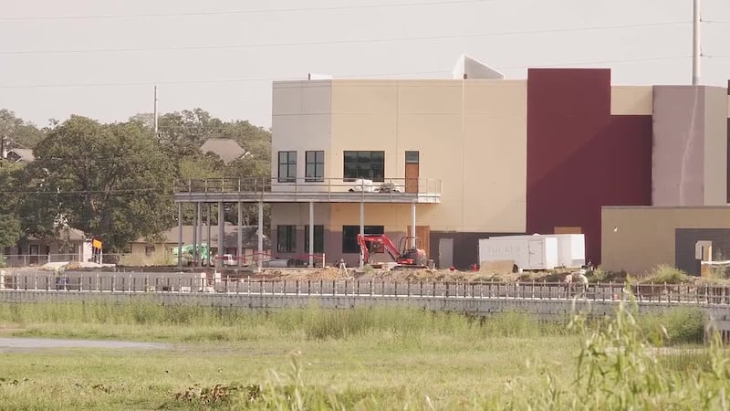 La ciudad de Bryan: Schulman’s Movie Bowl Grille, LLC no ha pagado el prestamo de $2 millones