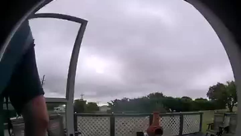 Detienen a un hombre en libertad condicional por una serie de allanamientos en Gatesville, Texas
