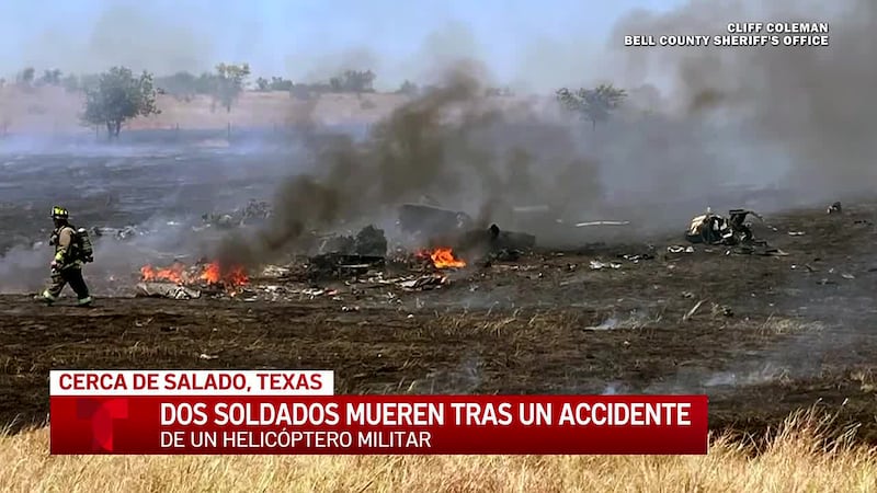 Dos personas mueren después de que un helicóptero militar Apache chocara cerca de Salado, Texas