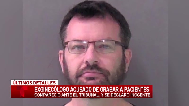 Ex ginecólogo-obstetra de Fort Hood se declara inocente de los cargos relacionados con la...