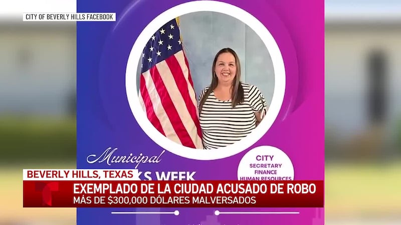Exempleada de la ciudad de Beverly Hills, Texas está acusada formalmente del robo de $300,000...
