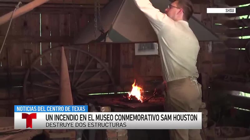 Incendio que ocurrió esta madrugada en el Museo Conmemorativo Sam Houston destruye dos...