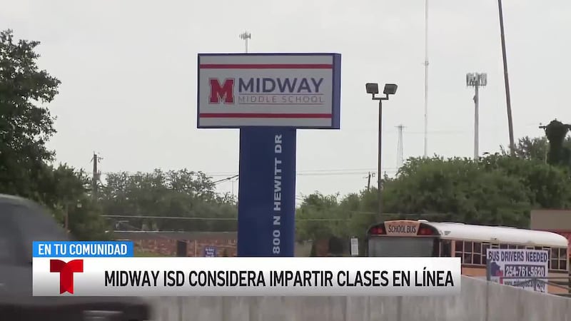Midway ISD considera cursos en línea para estudiantes y alumnos de educación en casa